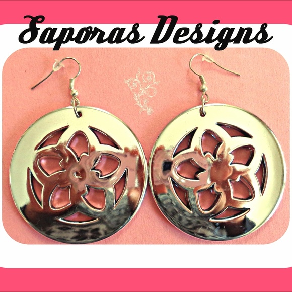 Saporas Designs Jewelry - Round  Silver Tone Flower Design Dangle Earrings